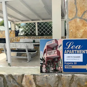 https://apartments-lea-malinska.primorje-gorskikotar.com