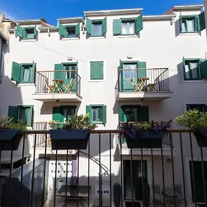Korta Apartment